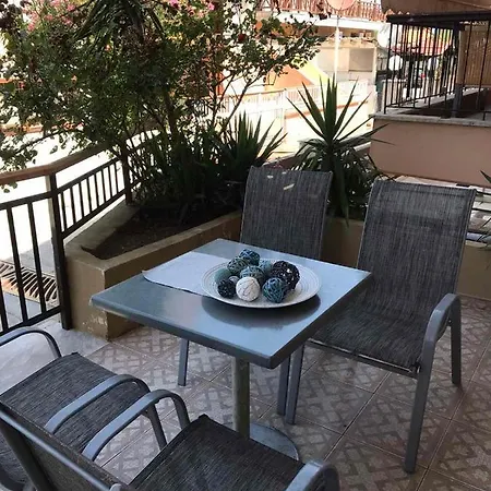 Kostas Apartament Ierissós